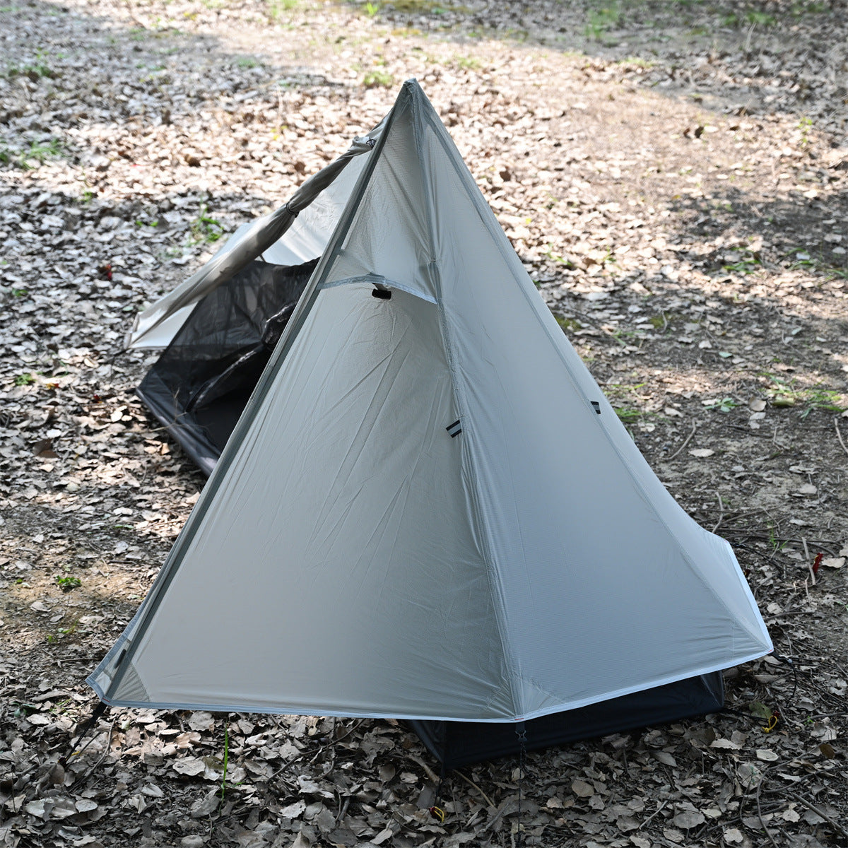 Ultralight Backpacking Tent