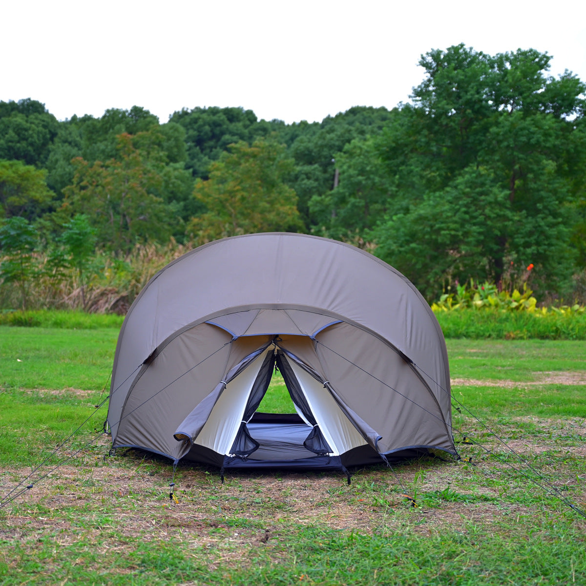 Double door tunnel tent